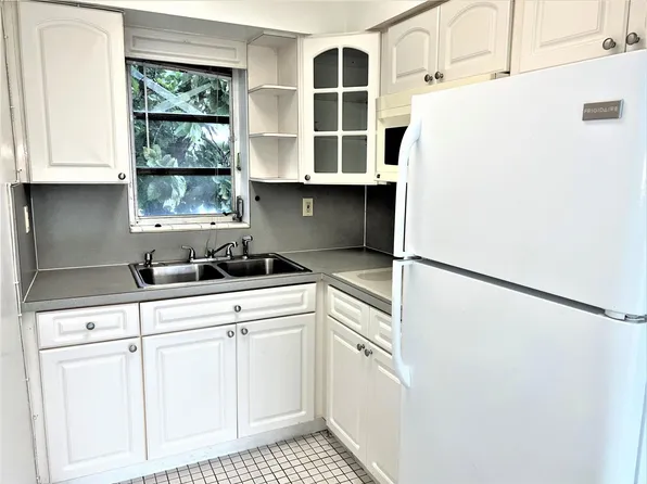 2420 Johnson St APT 206, Hollywood, FL 33020