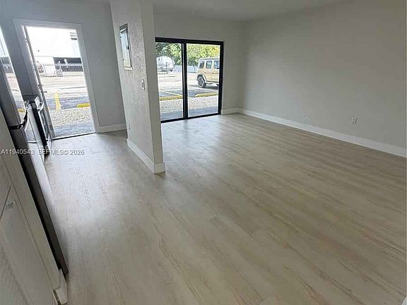 3rd image of 600 NE 142nd St #10