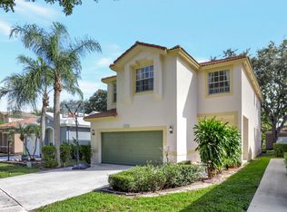 4932 Pelican St, Coconut Creek, FL 33073