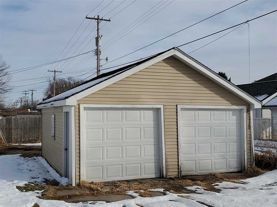 2nd image of 316 W 31st St