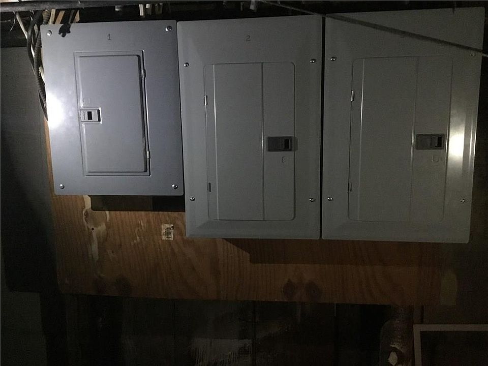 2nd image of 545 Pine St
