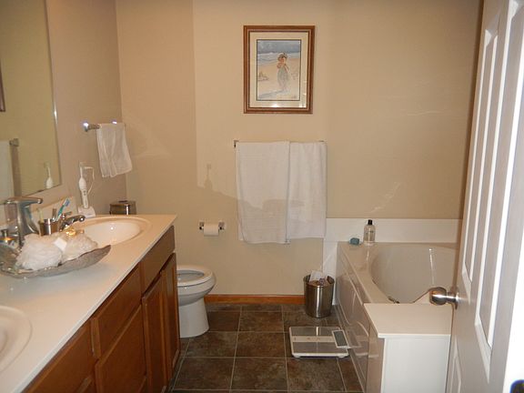 5th image of 3429 125th Dr NE Unit E