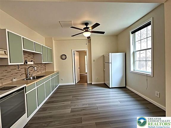 4th image of 113 Delaware Rd #1B