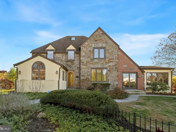 1042 Blythe Ave, Drexel Hill, PA 19026