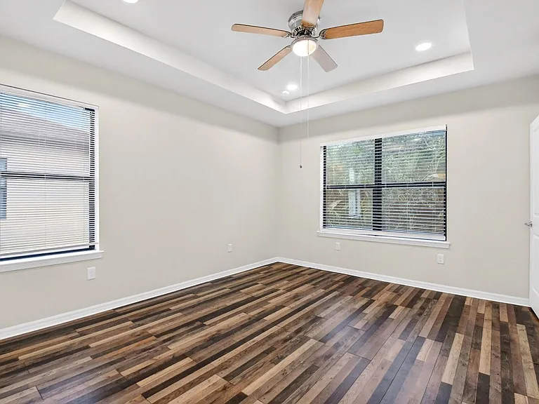 2833 Troubadour St — Photo 37