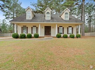 117 Red Roan Rd, Hattiesburg, MS 39402