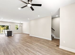 2 Commons Ct #1, Fairfield, PA 17320