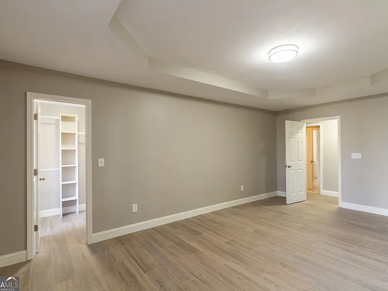 612 Redbud Ln — Photo 63