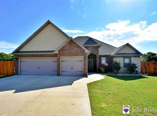 612 Catalina Pl, Elgin, OK 73538
