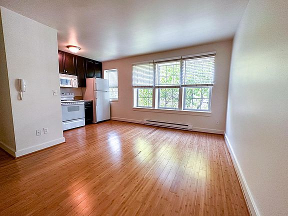 4th image of 1620 14th Ave #10