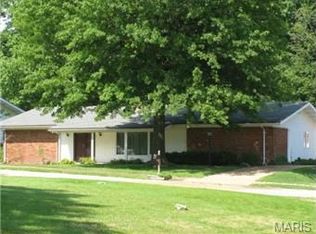 9419 Crestwood Manor Dr, Saint Louis, MO