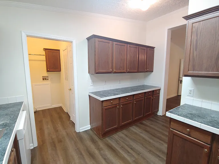 7614 Orange Grove Rd — Photo 14