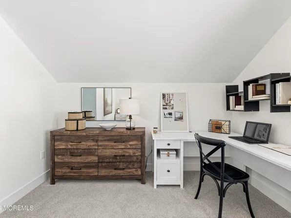 26 Begonia Lane, Manalapan, NJ 07726