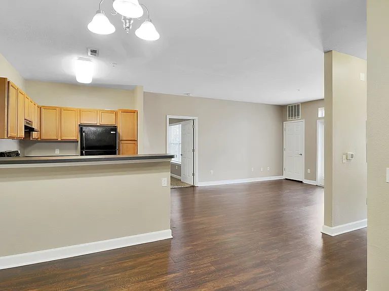 Mountain Ranch Apartments — Photo 14