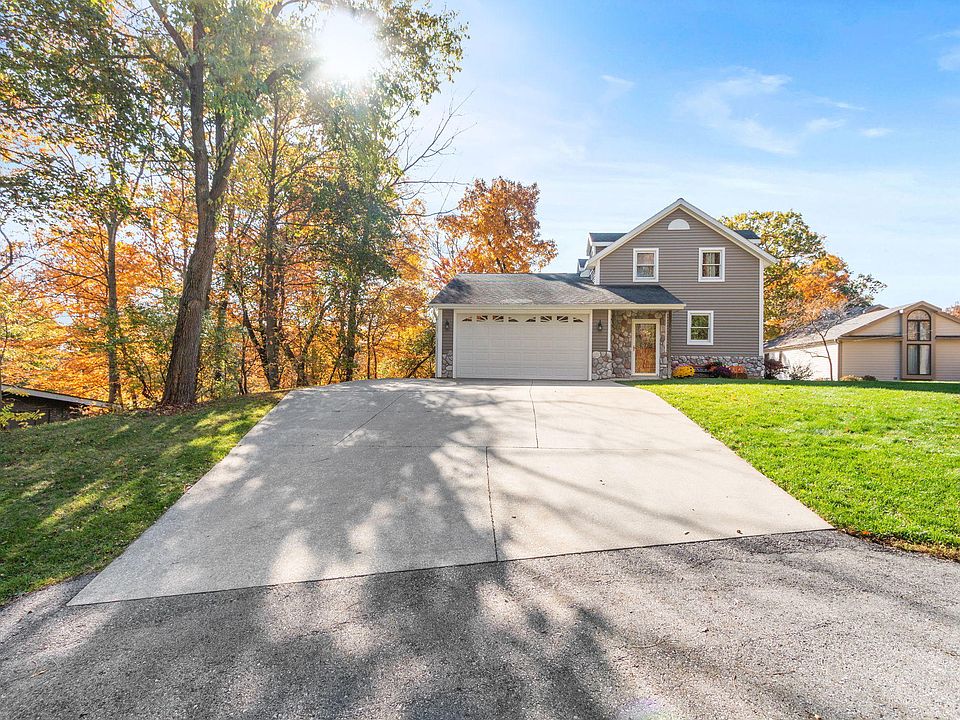 1st image of 1808 Bark River Dr