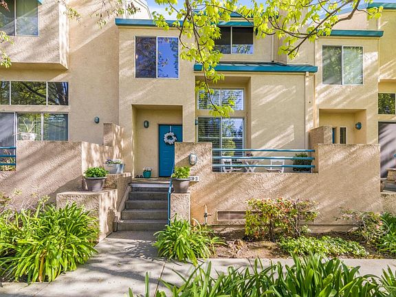 2nd image of 418 Galleria Dr APT 3