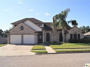 610 Dunbar Dr, Victoria, TX 77904