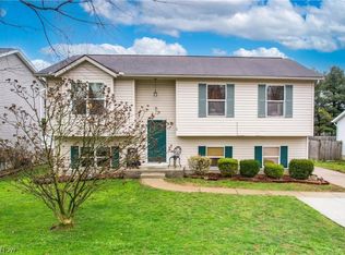 1045 Hilbish Ave, Akron, OH 44312