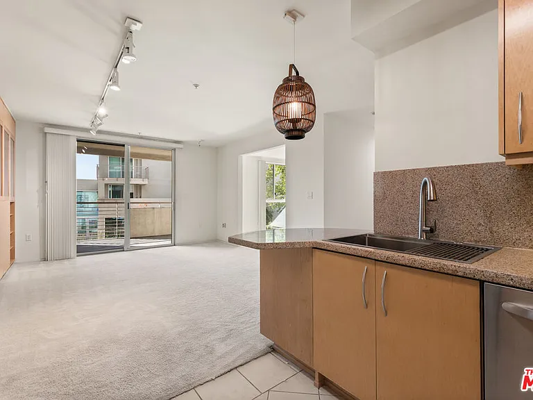267 S San Pedro St #213 — Photo 12