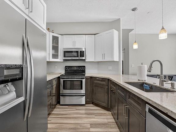 4th image of 3441 SW 170th Ave