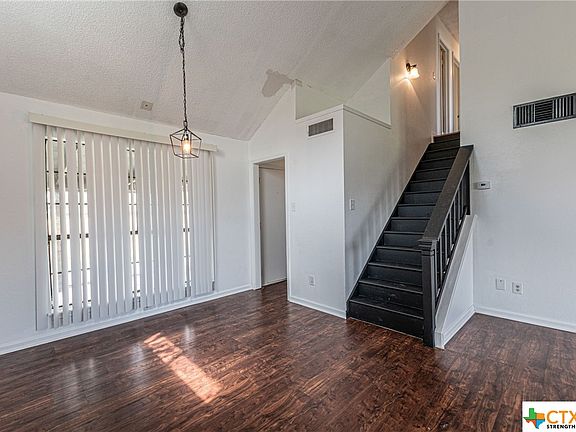 5th image of 2015 Kingwood Dr