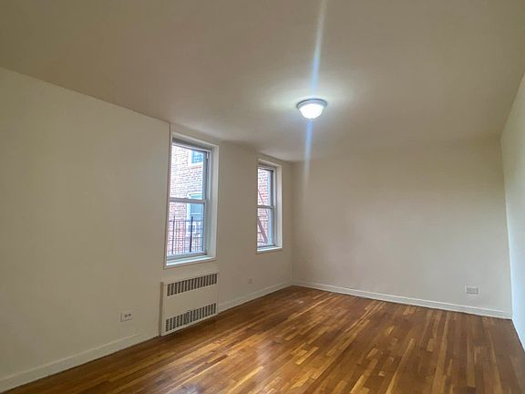 4th image of 5505 Woodside Ave APT 602