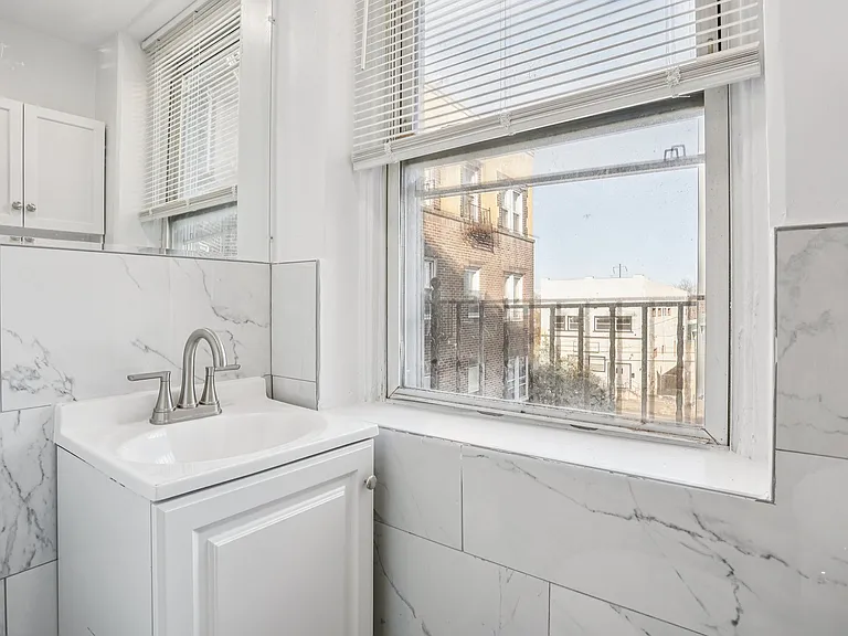 Hoffman B — Photo 39