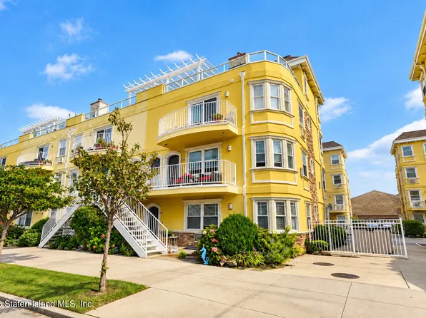 176 Beach 101 St #4A, Rockaway Park, NY 11694