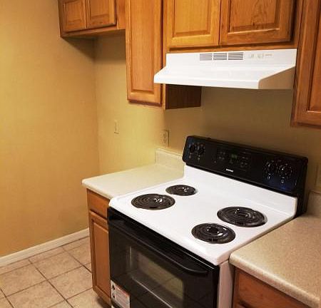 2nd image of 2280-2286 Fox Hollow Dr #2280