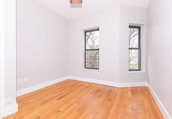 4th image of 228 New York Ave APT 3C