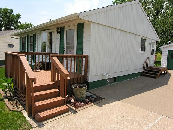 2nd image of 1483 Glenwood Dr