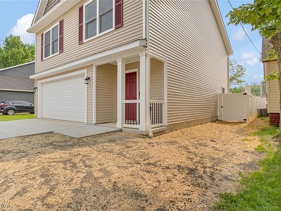 3rd image of 1255 E 351st St