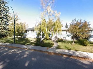 712 S 55th Ave SW, Calgary, AB T2V 0G3