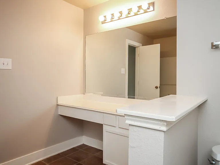 7431 Leightonfield Ct — Photo 14