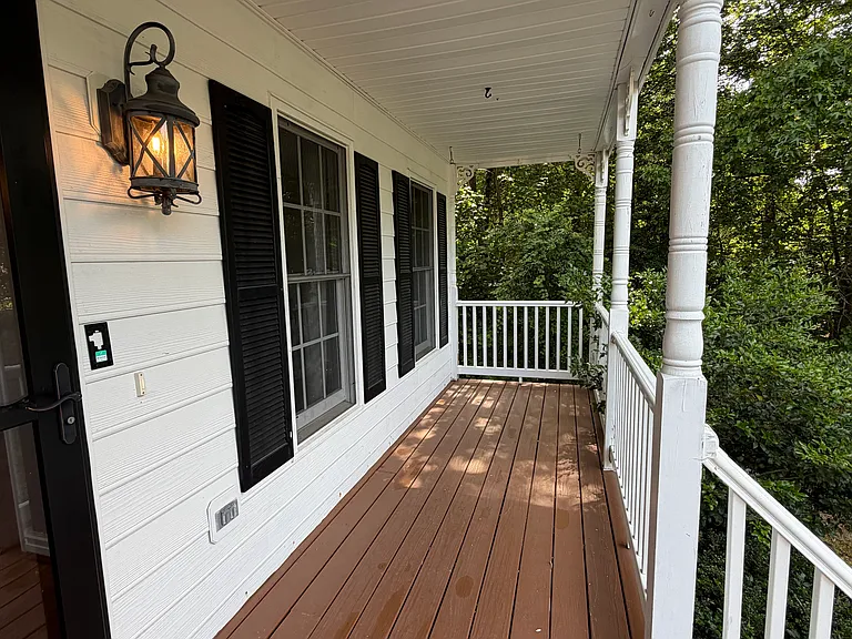 1507 Southcreek Dr — Photo 3