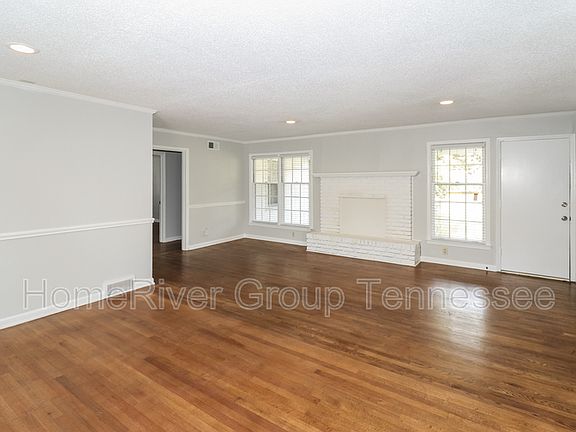 4th image of 4886 Fernbrook Dr