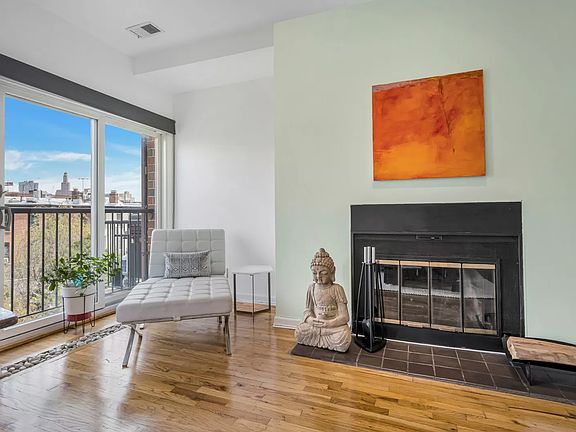 4th image of 297 Carroll St #2U