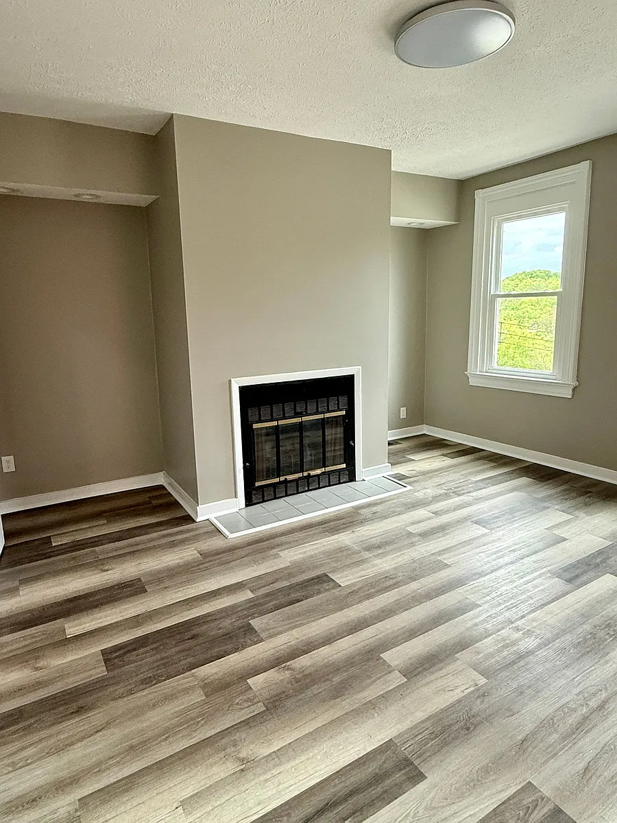 Building Photo - 595 Martin Luther King Dr W #2