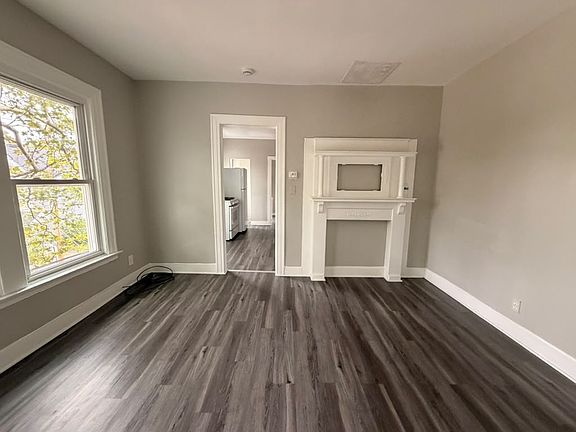 5th image of 101 Woolsey St #3A