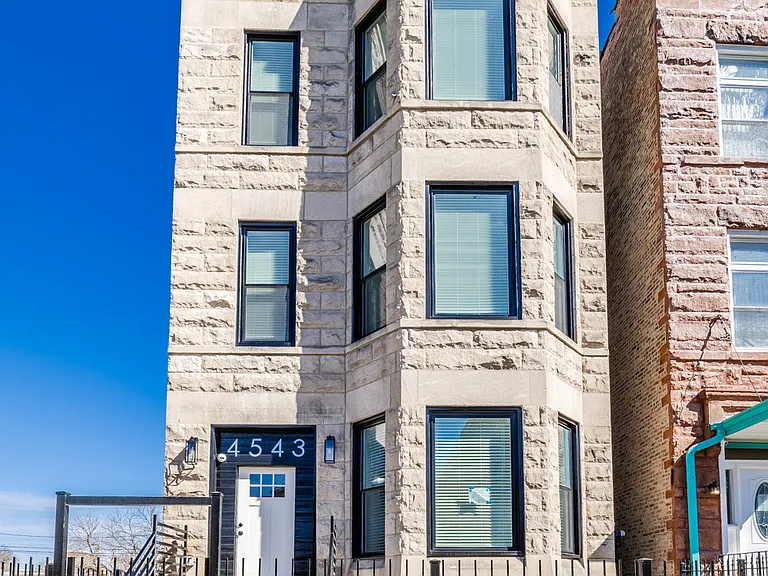 4543 S Saint Lawrence Ave #3R — Photo 1