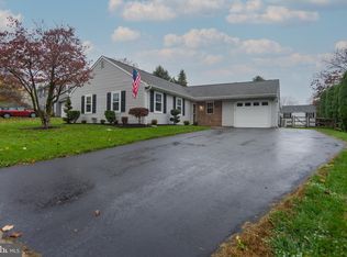 4 Remy Pl, Newtown, PA 18940