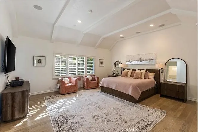 4637 Westchester Dr — Photo 18