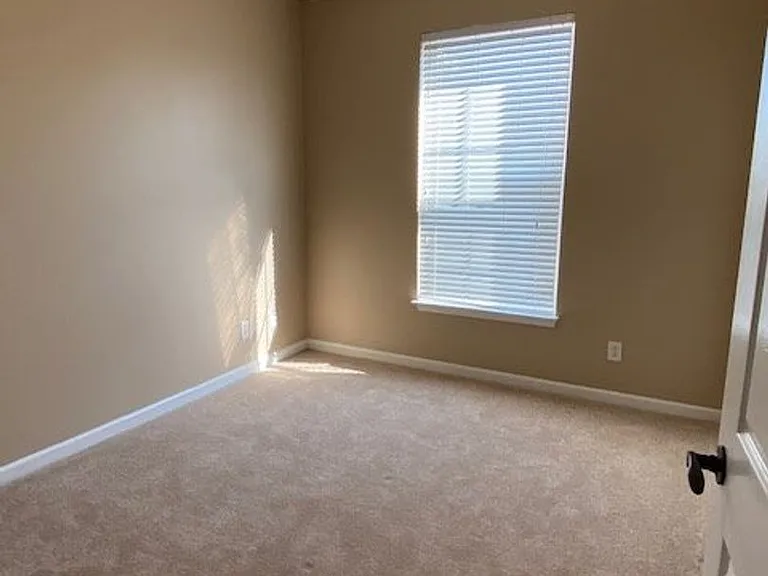 3015 Winston Dr #114 — Photo 15