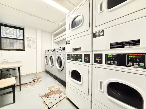 11 Crooke Avenue image 10 of 10