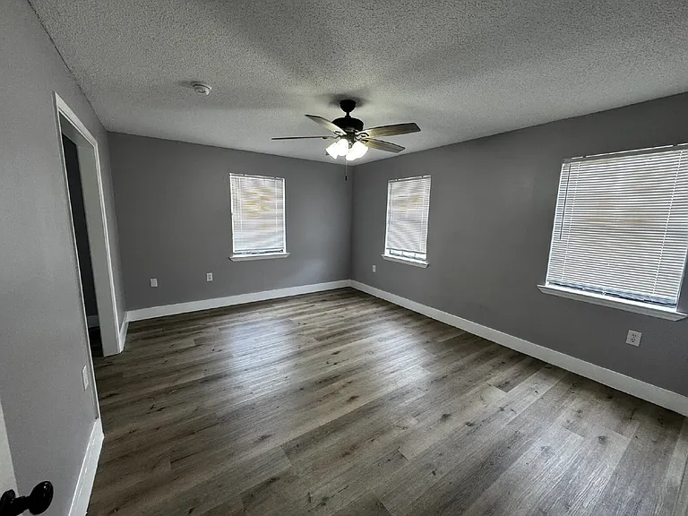 1035 Bacon Rd — Photo 14