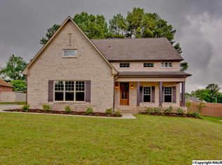 2027 Rothmore Dr, Huntsville, AL 35803