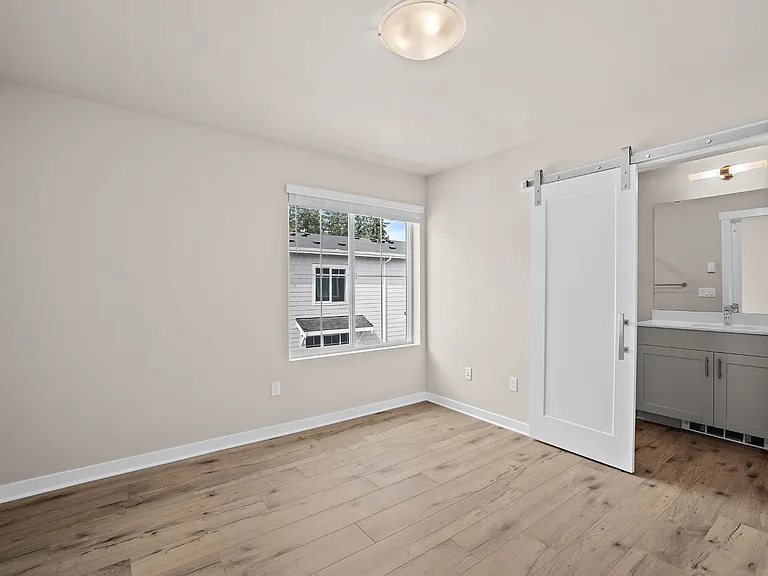 13730 Manor Way #E5 — Photo 22