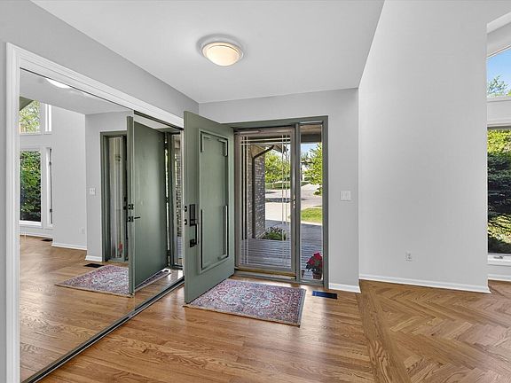3rd image of 3232 Bellflower Ct