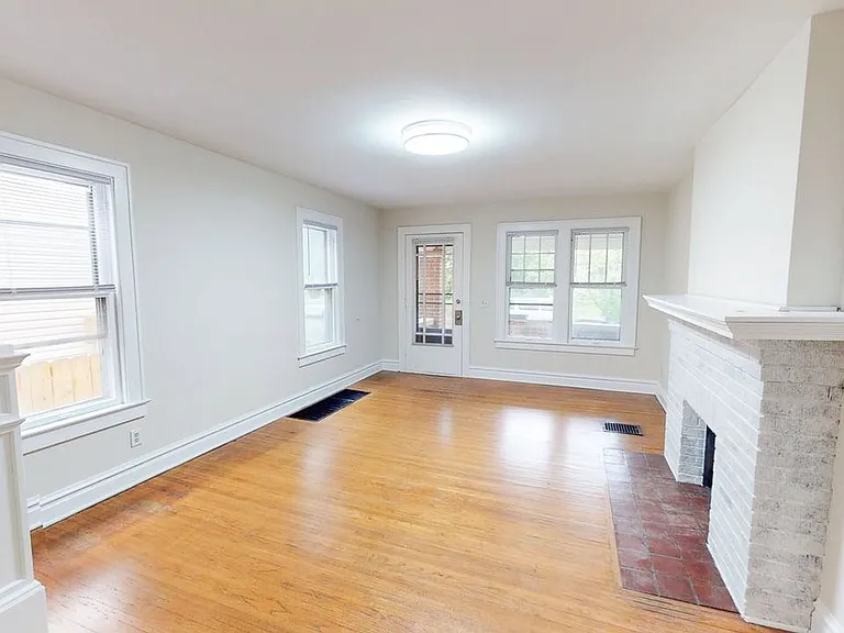 210 Olentangy St — Photo 8