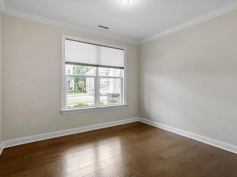 1829 Knights Crest Way — Photo 6